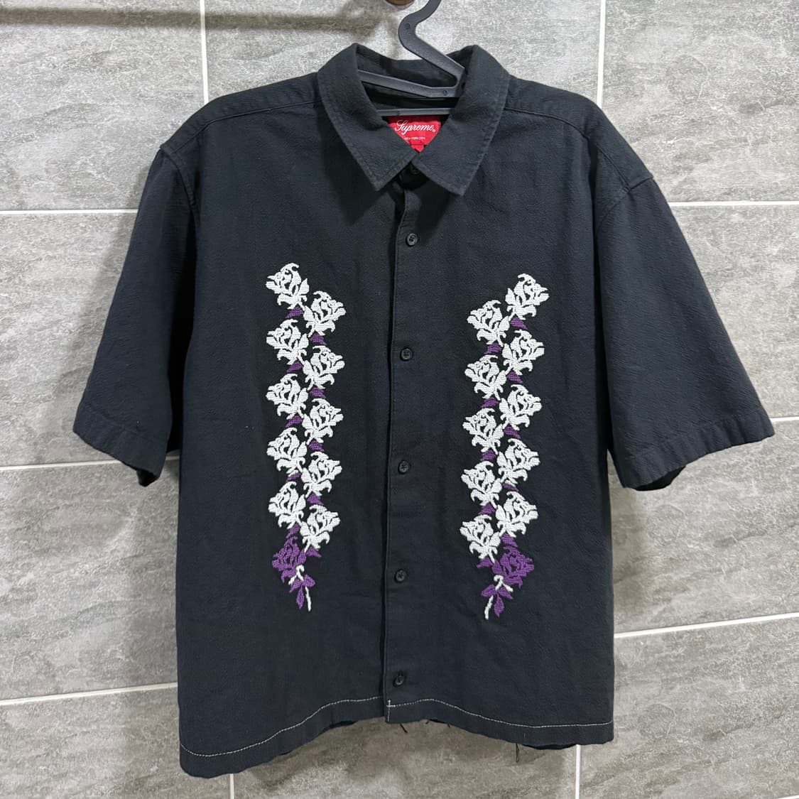 슈프림 니들포인트 숏슬리브 셔츠 블랙 - 23SS 상품이미지1