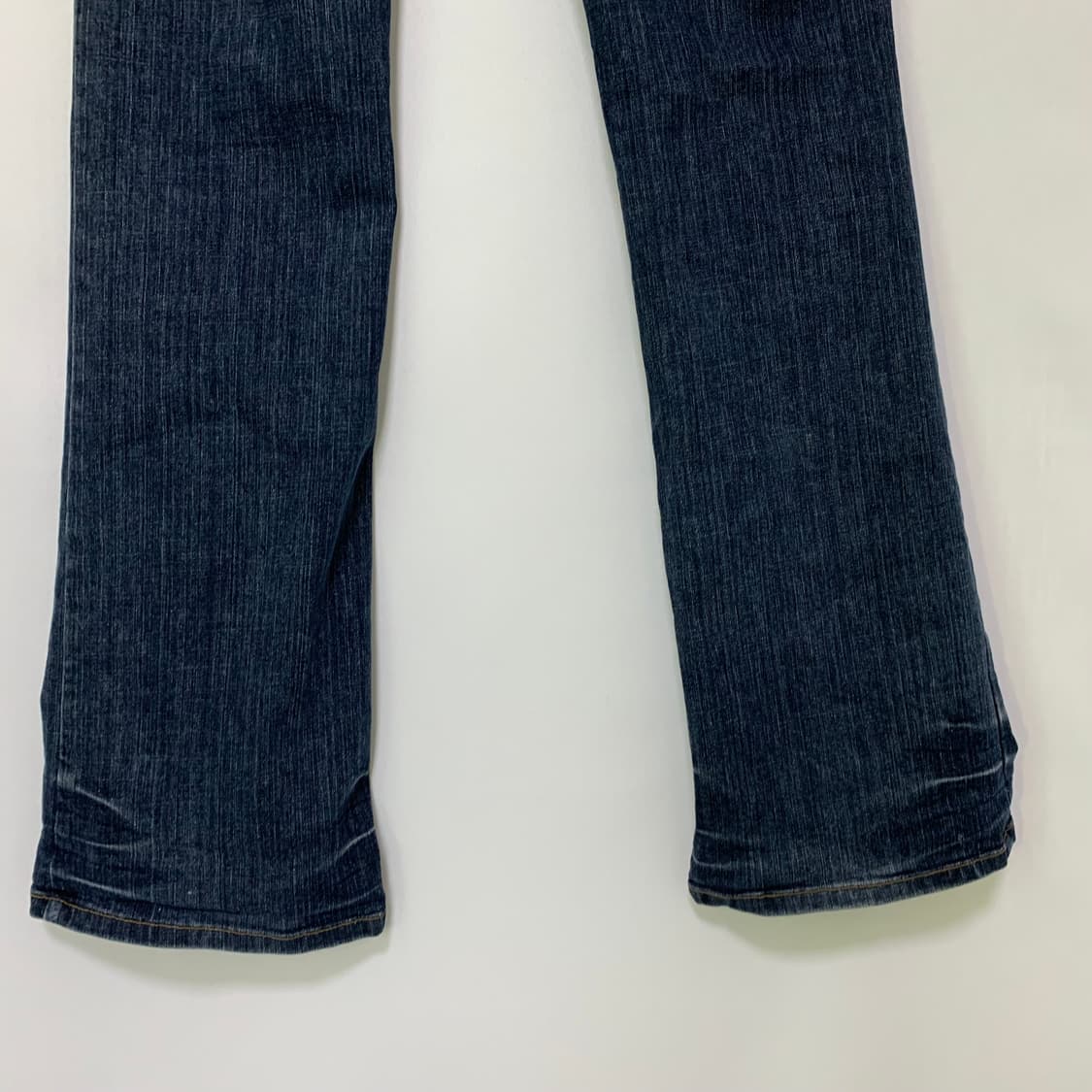 아르마니 익스체인지 로우라이즈 세미 부츠컷 데님 팬츠 25인치 상품이미지6