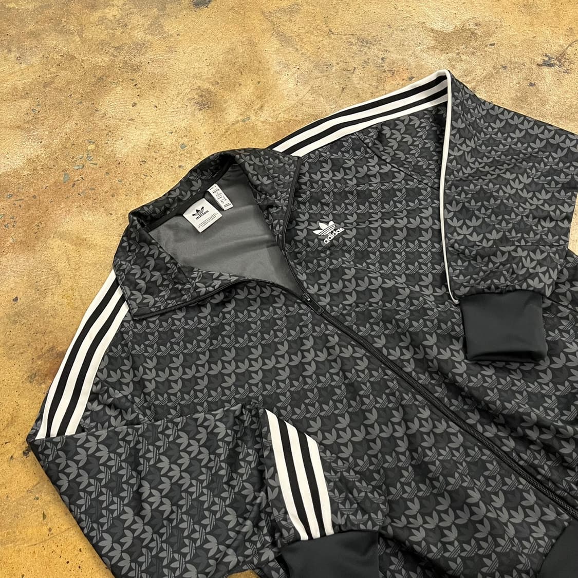 아디다스 블랙 그레이 파이어버드 패턴 져지  상품이미지1