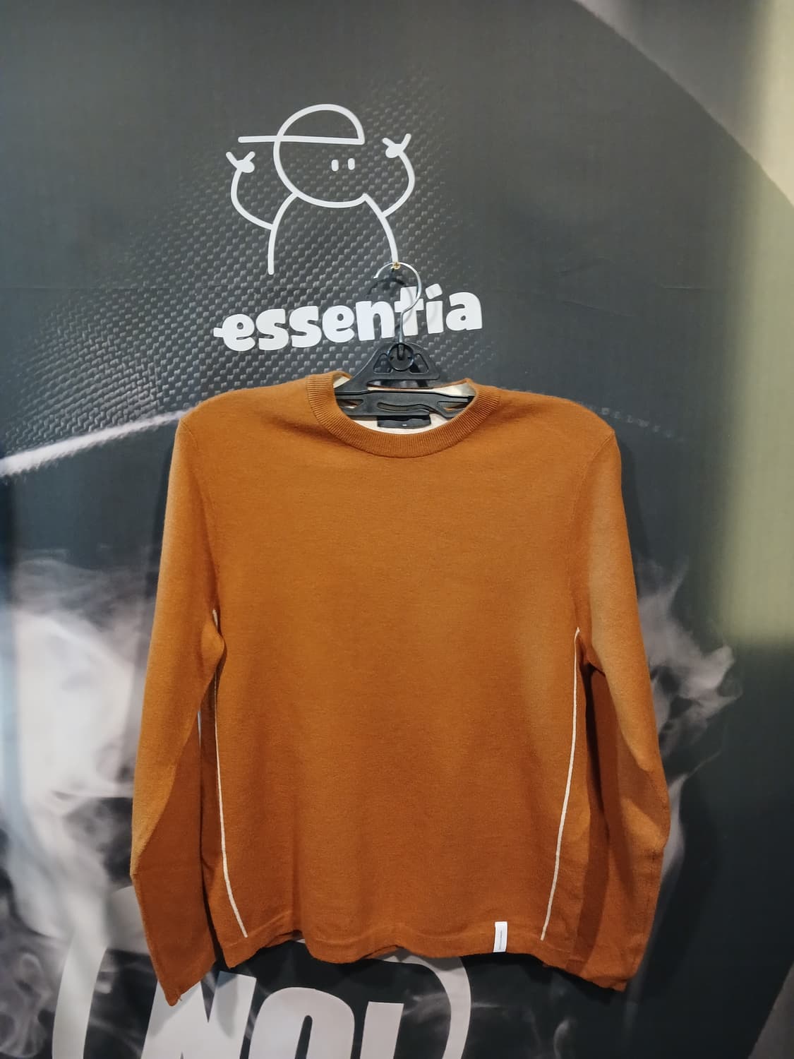 And Z 라인 니트 상품이미지1