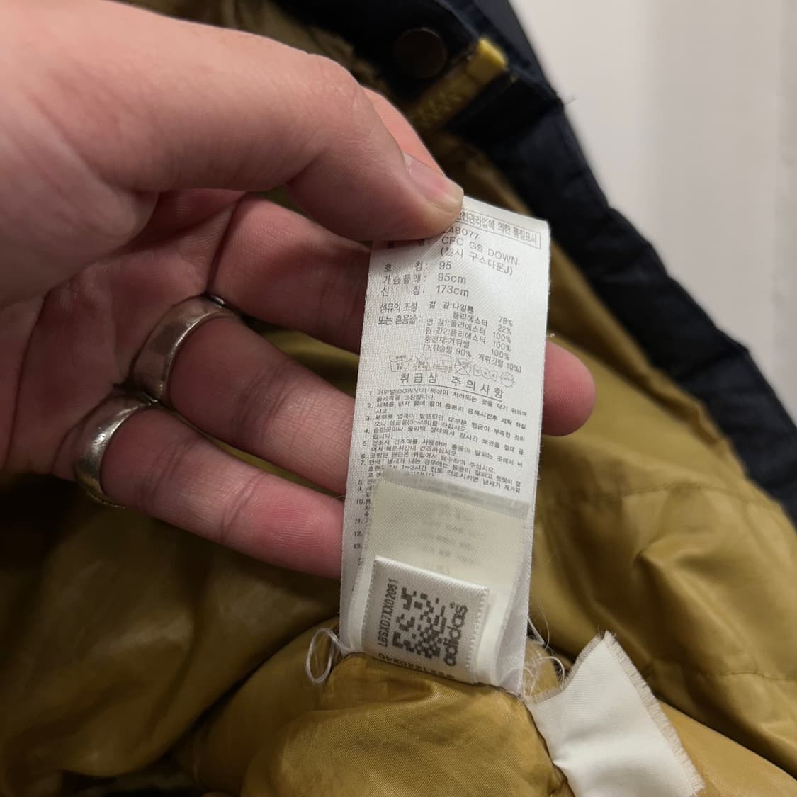 아디다스 올드스쿨 첼시 구스다운 패딩 자켓 상품이미지4