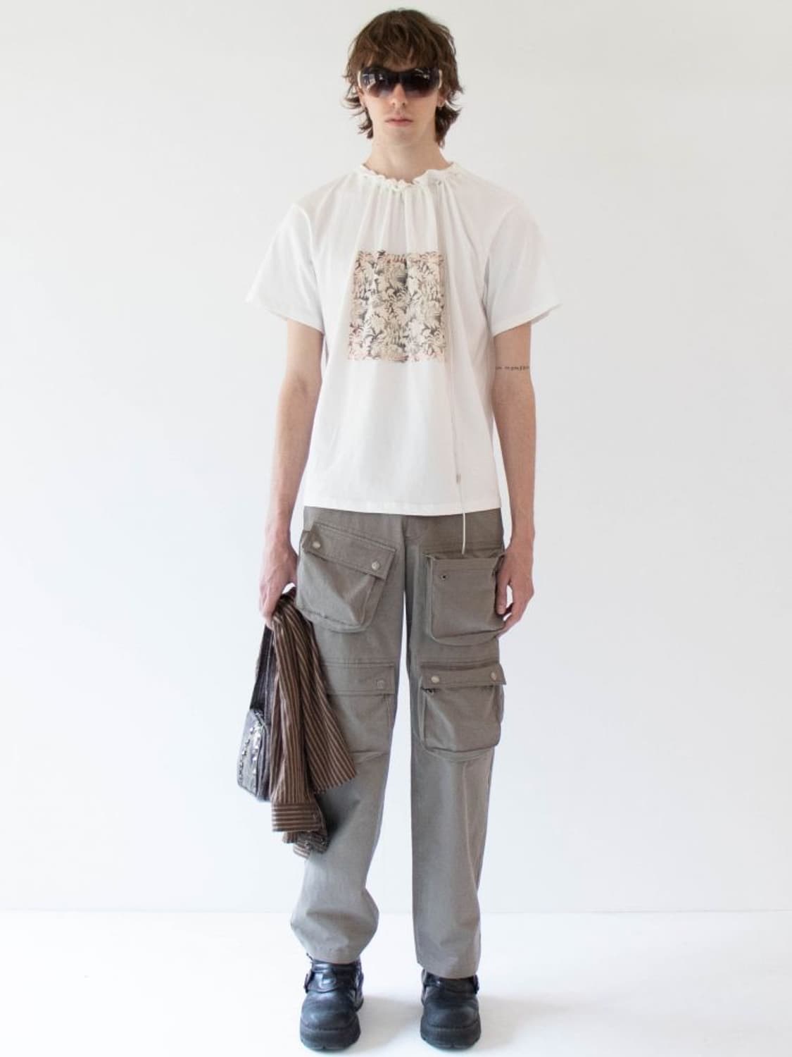 모자이크소사이어티 티셔츠 상품이미지1