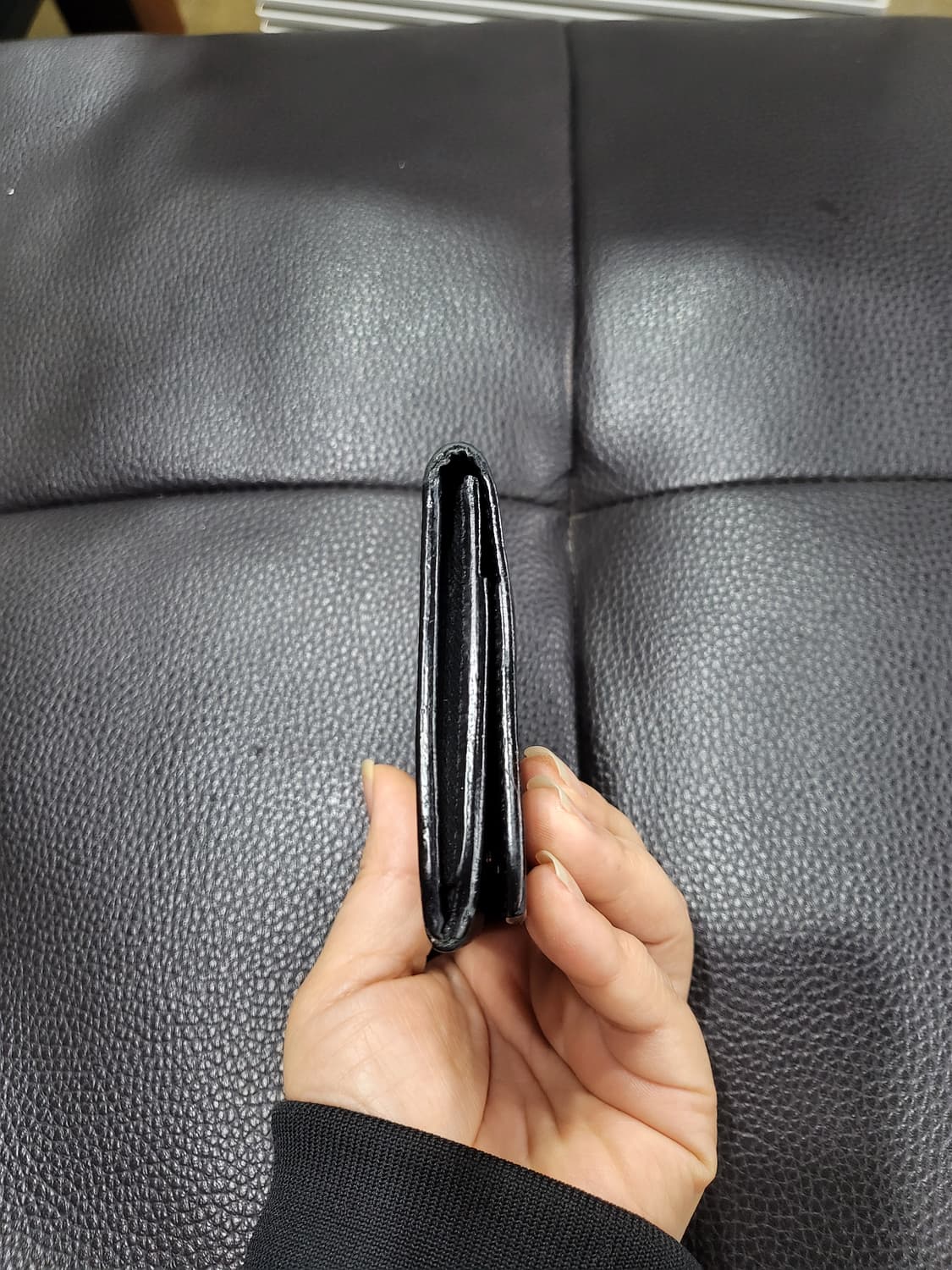 루이비통 타이가 카드지갑(남녀공용) 상품이미지4