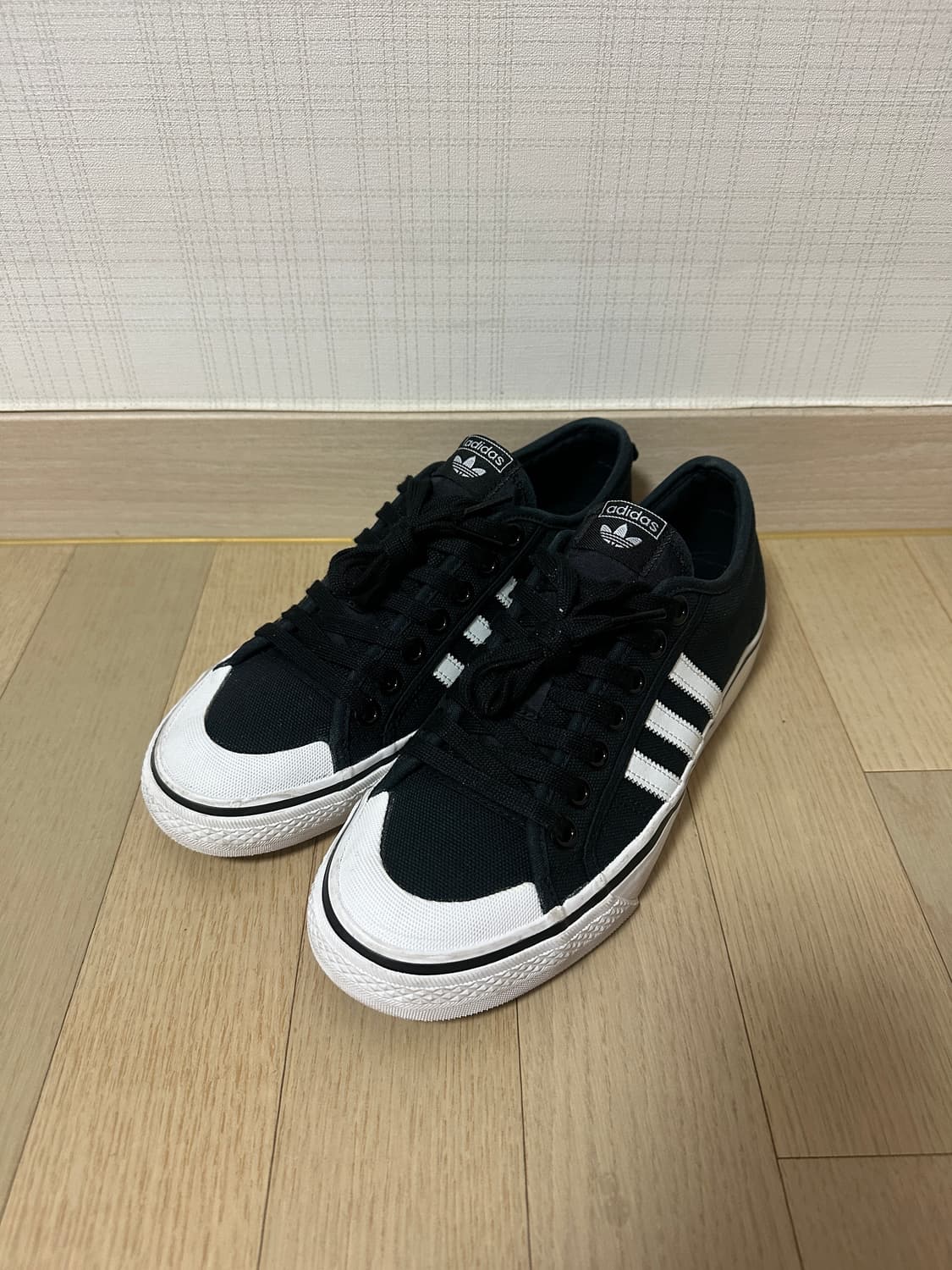 아디다스 니짜 코어 블랙 클라우드 화이트 250 상품이미지1