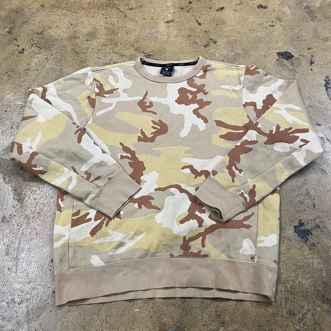 나이키 카모 밀리터리 맨투맨 상품이미지2