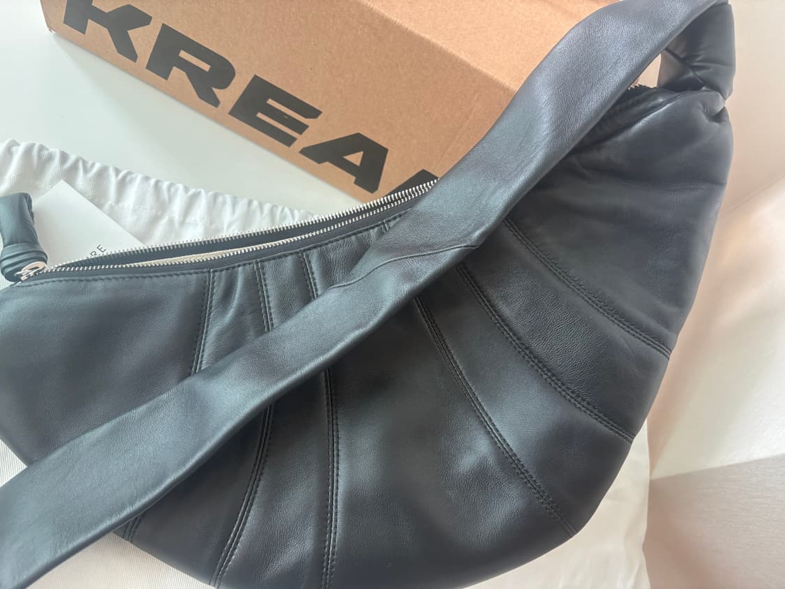 르메르 크루아상백 미디움 나파 레더 블랙 상품이미지2