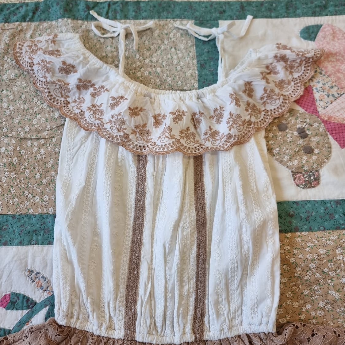 Liz Lisa(리즈리사) 빈티지 레이스 프릴 점프수트 상품이미지2