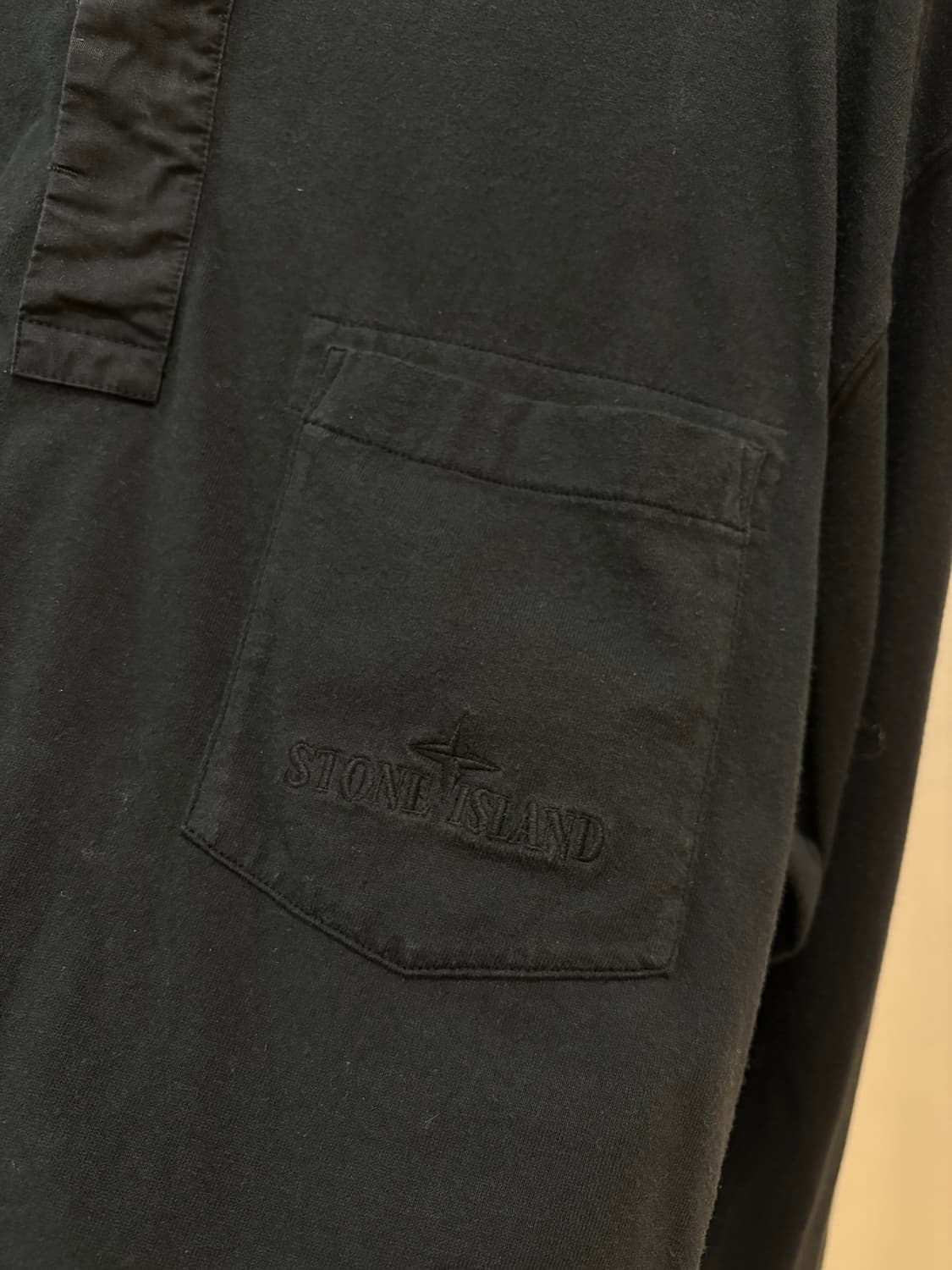 24fw 스톤아일랜드 긴팔카라티 105-107 상품이미지2