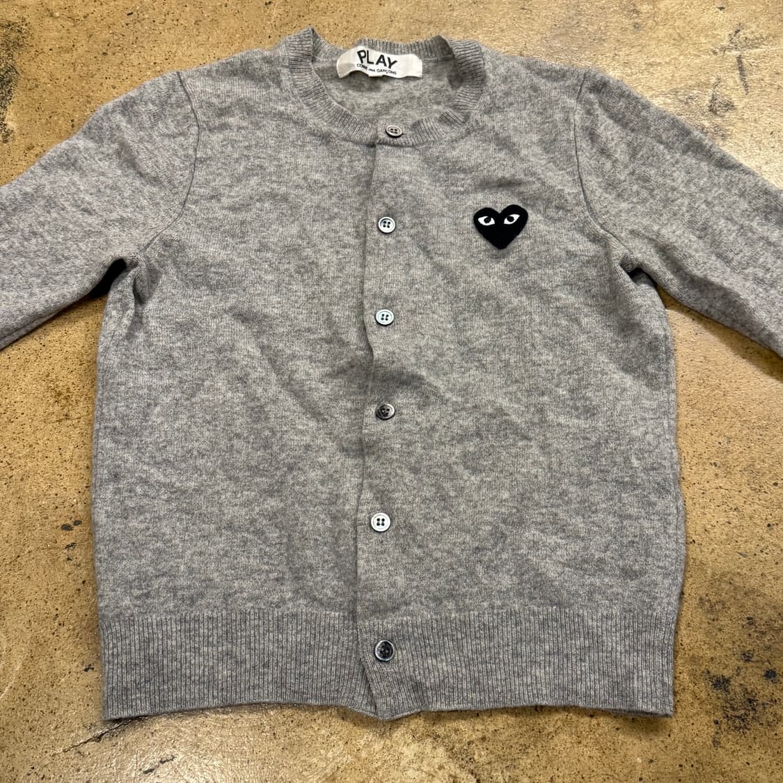 꼼데가르송 그레이 니트 가디건 상품이미지3