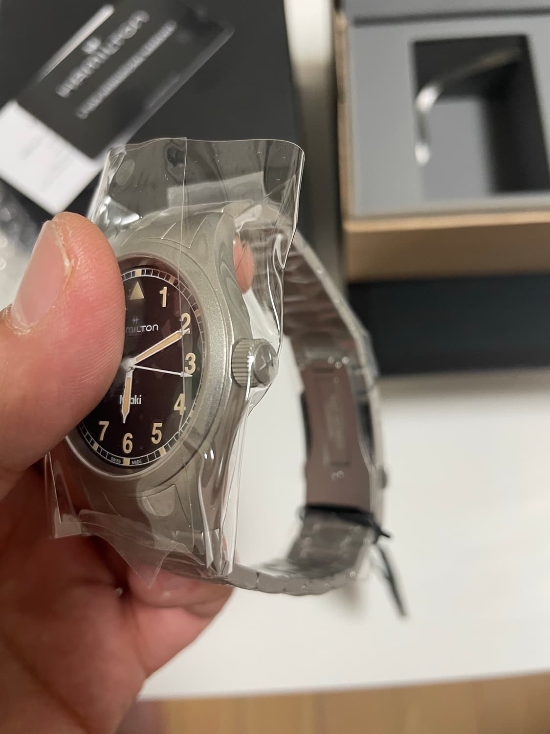 해밀턴 카키필드 38 블랙 쿼츠 새제품 상품이미지4