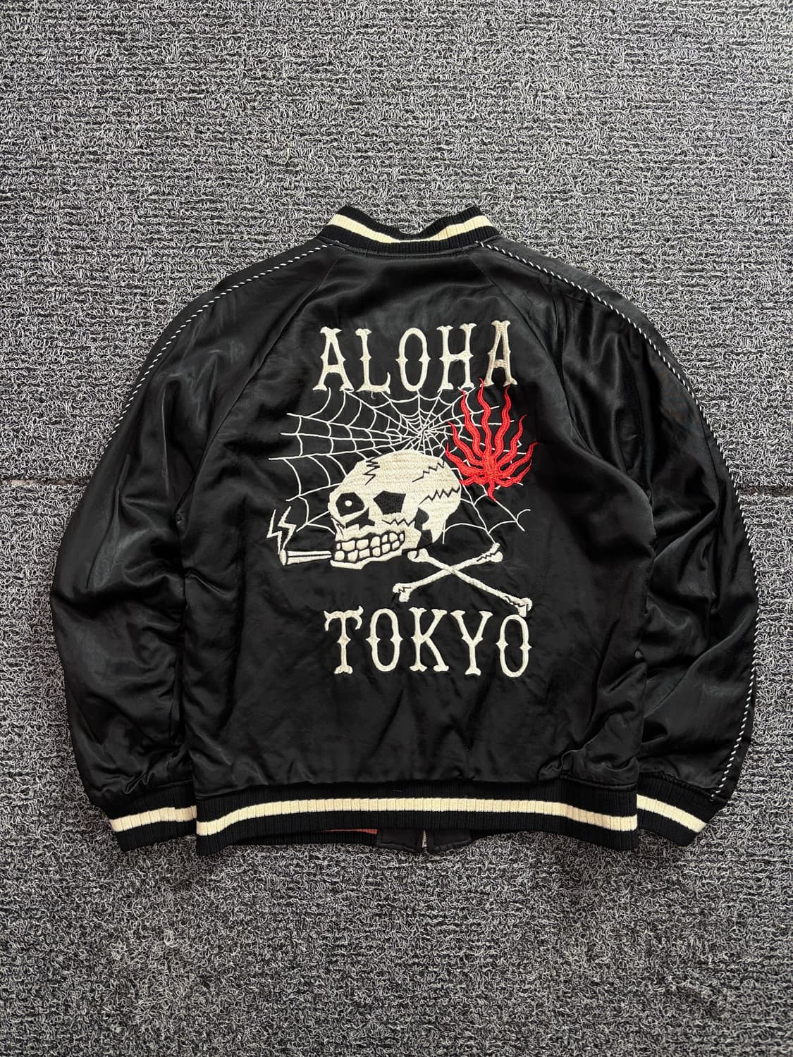 와코마리아 스컬 자수 수베니어 리버서블 스카잔 2402 상품이미지3