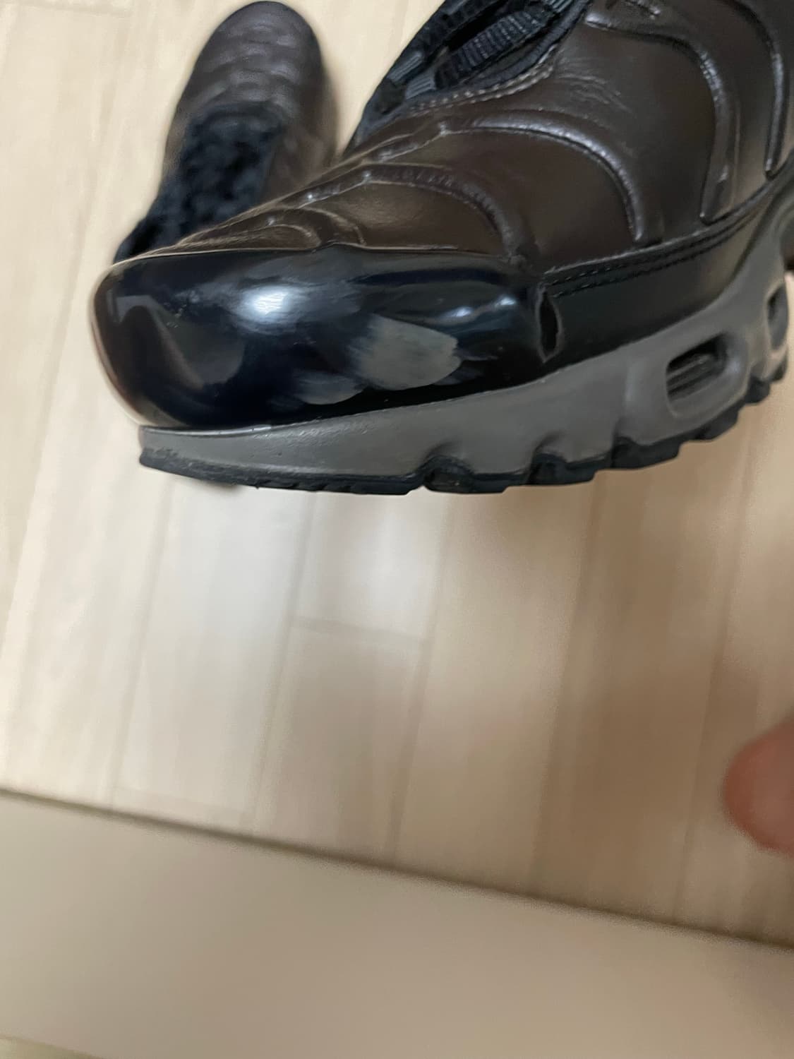 나이키 에어맥스 플러스 프리미엄 블랙 티 앤 페트라 브라운 상품이미지7