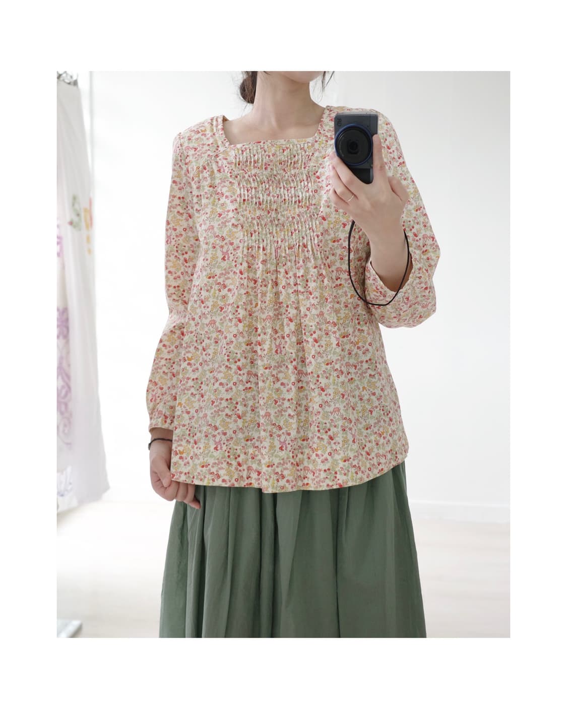  Vintage floral-bambi pattern blouse 상품이미지1