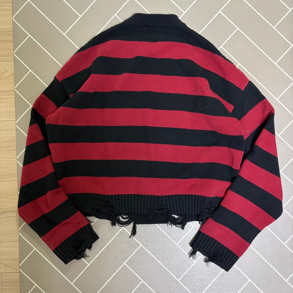 4Tra Grunge punk short knit 커트코베인 니트 상품이미지5