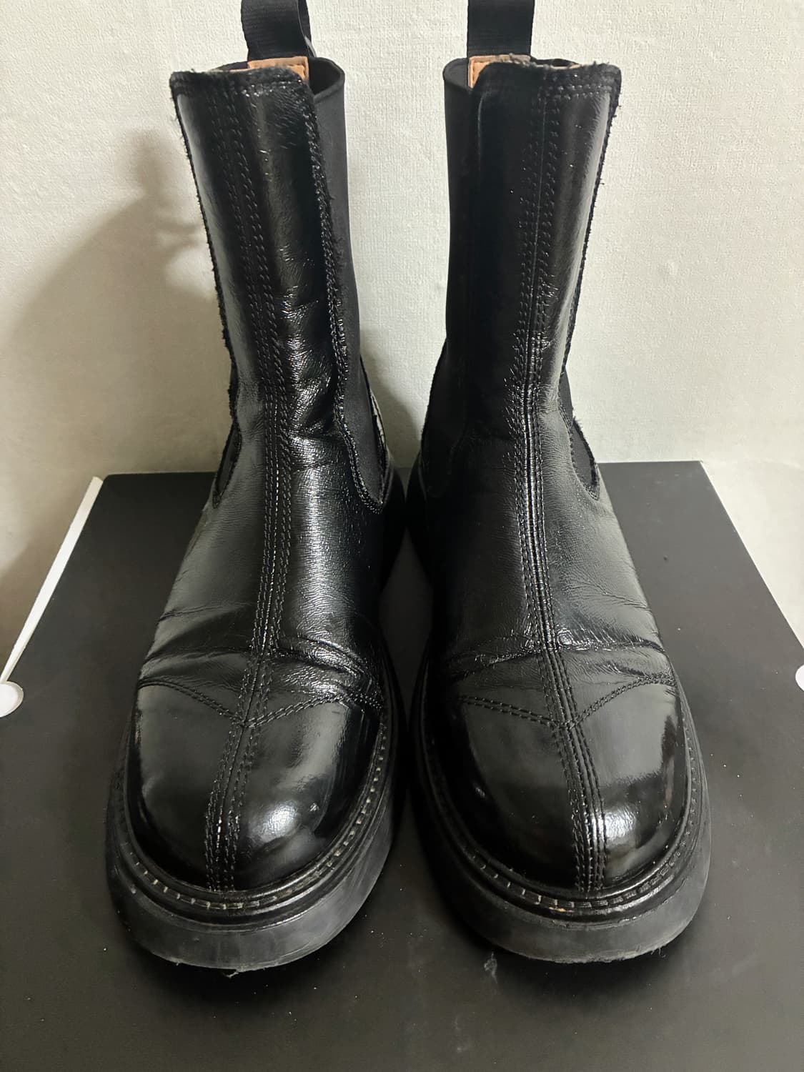 GANNI 블랙 레더 첼시 부츠 상품이미지1