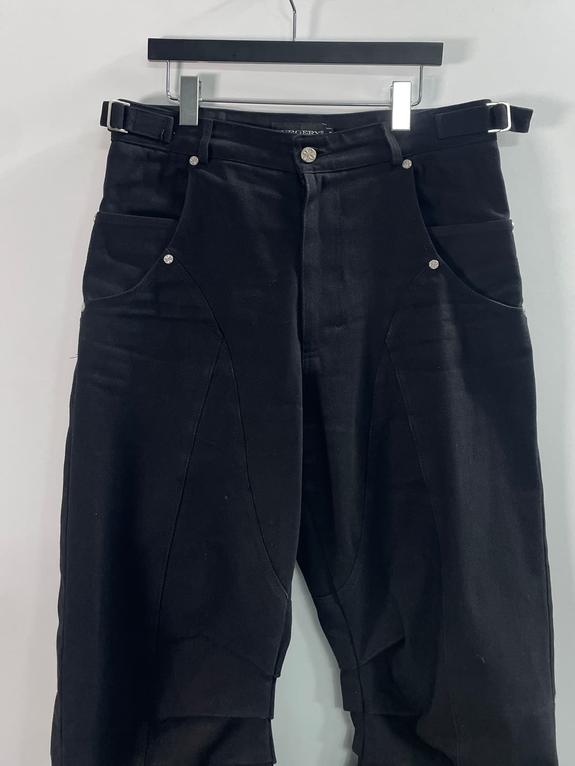 써저리 블랙 트임 커브드 팬츠 (onp.57) 상품이미지3