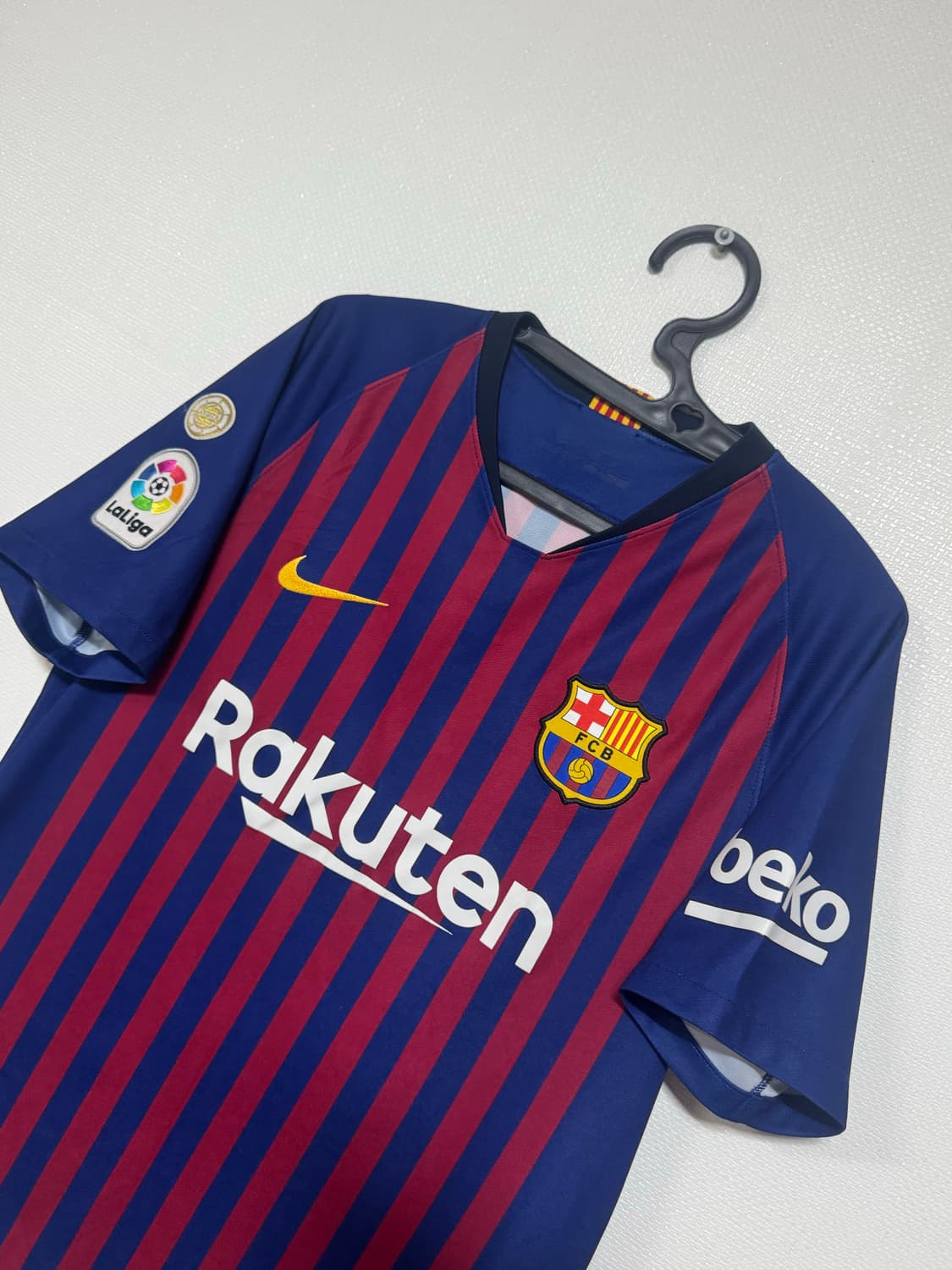 나이키 바르셀로나 18-19 홈 유니폼 반팔티 상품이미지4