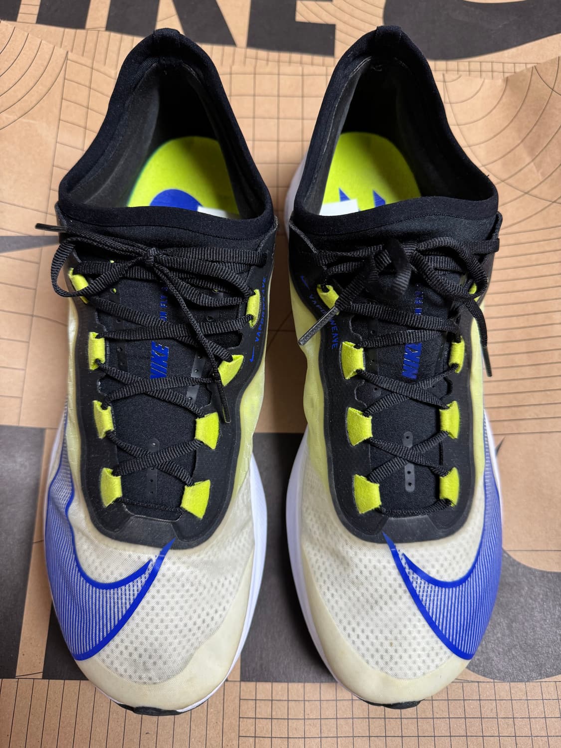 나이키 줌플라이3 런닝화 290 중고 상품이미지4