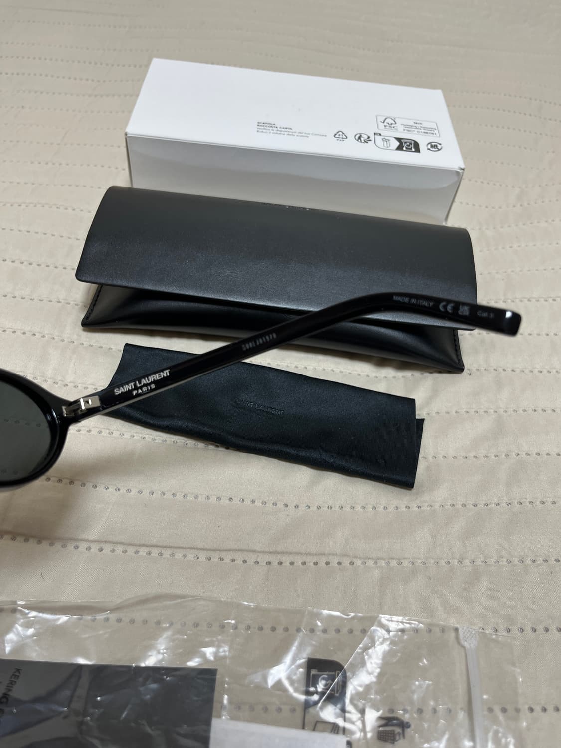 생로랑 sl 751 블랙 오벌 선글라스  상품이미지8