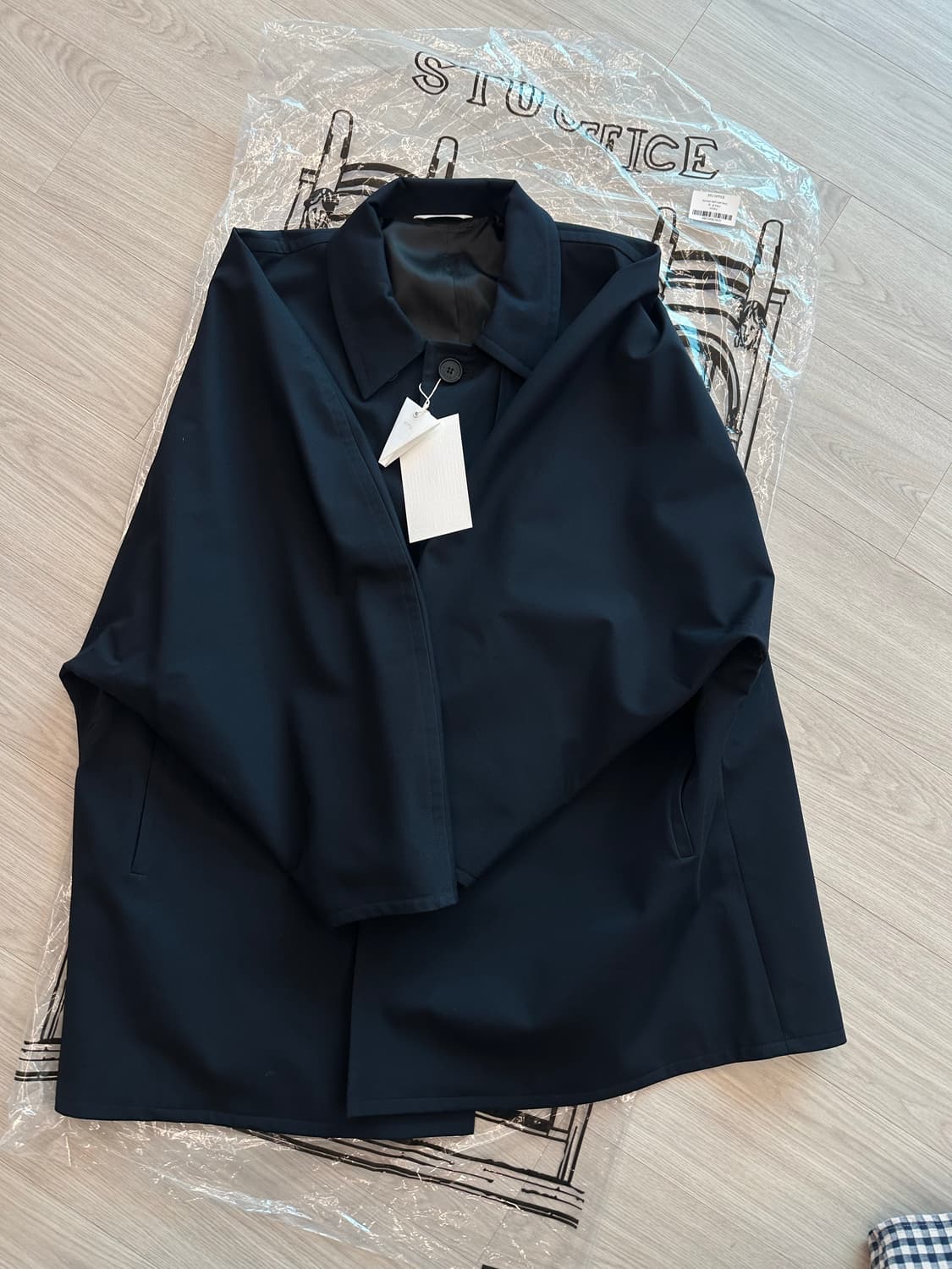 [새상품, L] STU 에스티유 돌먼 하프 코트 네이비 상품이미지1