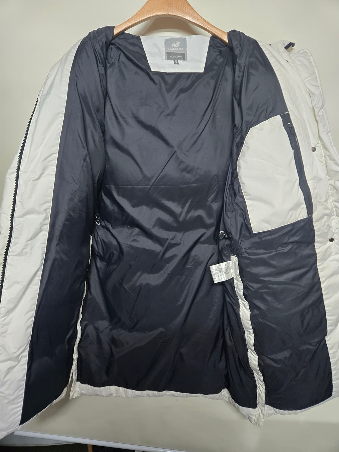 뉴발란스 롱패딩 M (90) 흰색 모자퍼X 상품이미지3