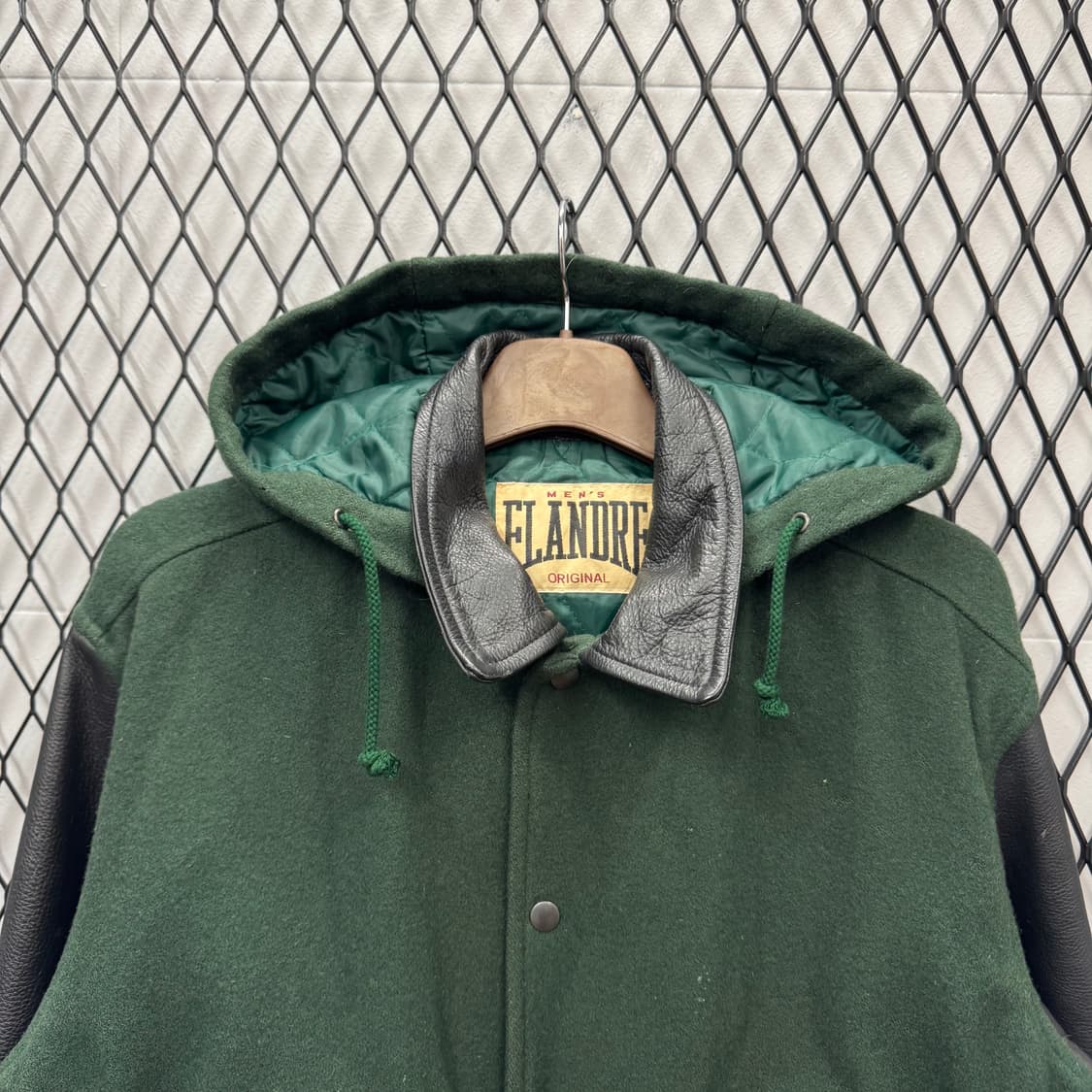 USA VTG 90s 빈티지 레더 바시티 자켓 블랙 카키 배색 상품이미지3