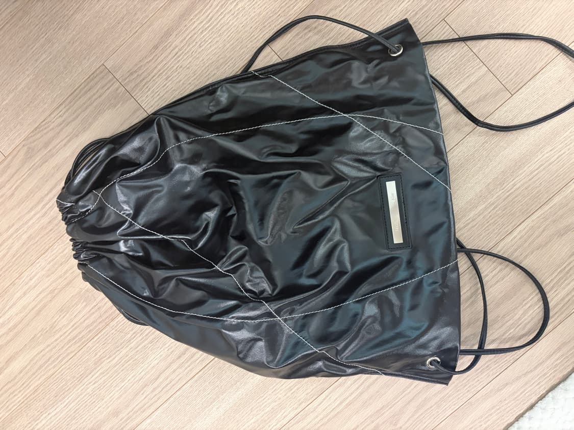 마뗑킴 스트링 코팅 백팩 블랙 상품이미지2