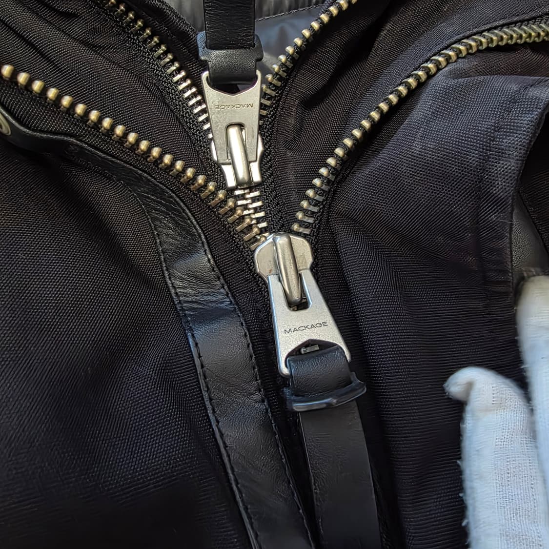 [제품명:맥케이지 딕슨 브라운 퍼 숏 다운 패딩 자켓]

》제품 설명
가 상품이미지2