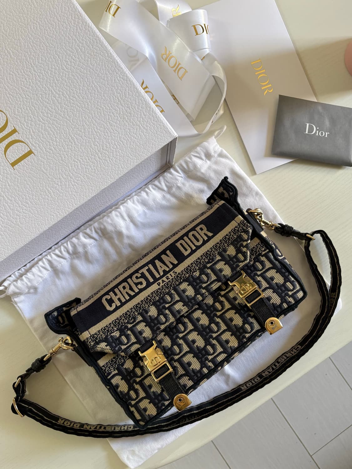 디올 캠프백 스몰 정품 상품이미지1