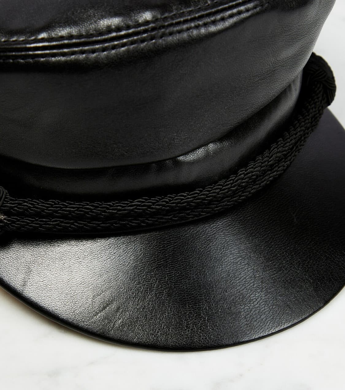 [차은우님 착용] 생로랑 22fw 레더 베이커 보이 캡 상품이미지4