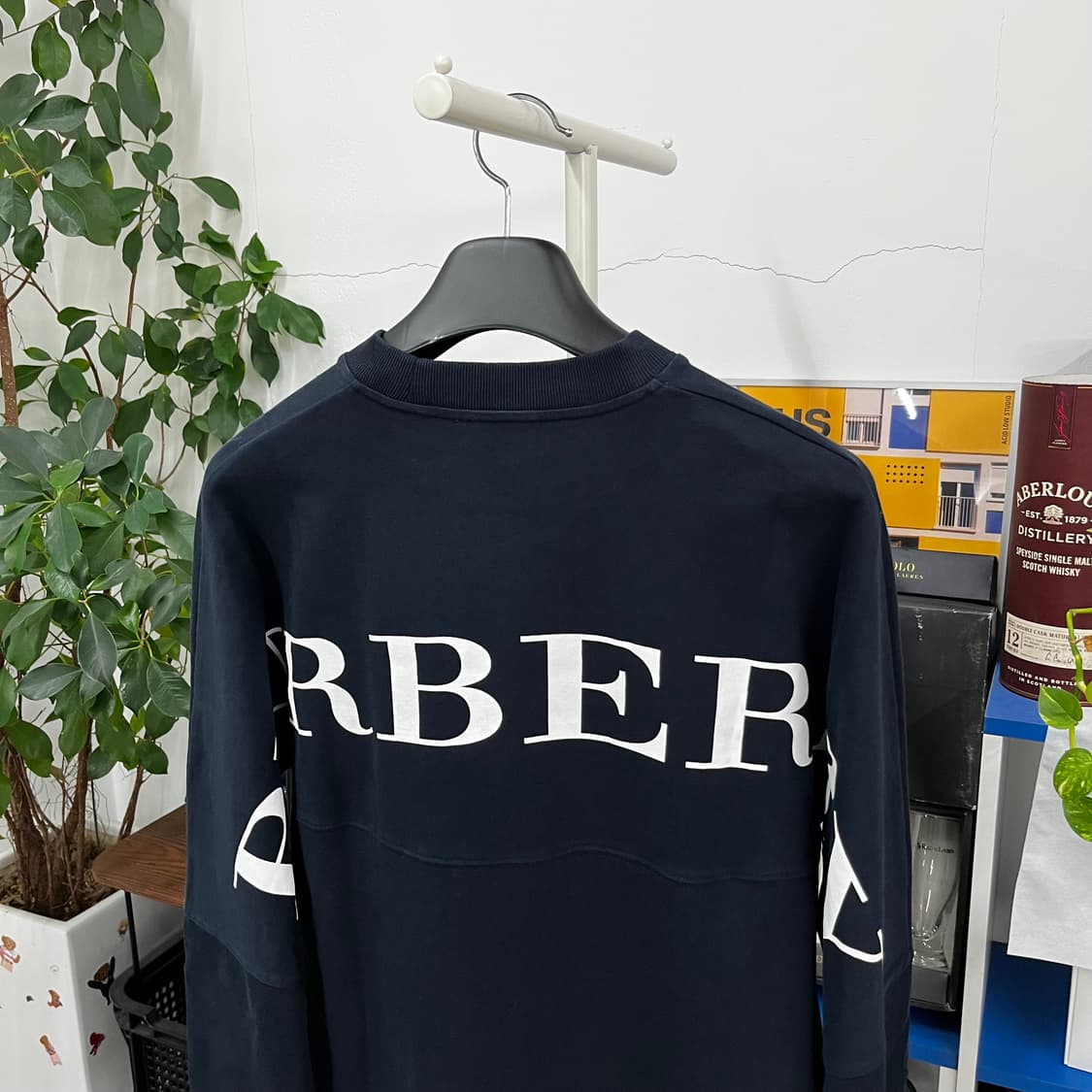 버버리 백로고 프린팅 롱슬리브 M 상품이미지2