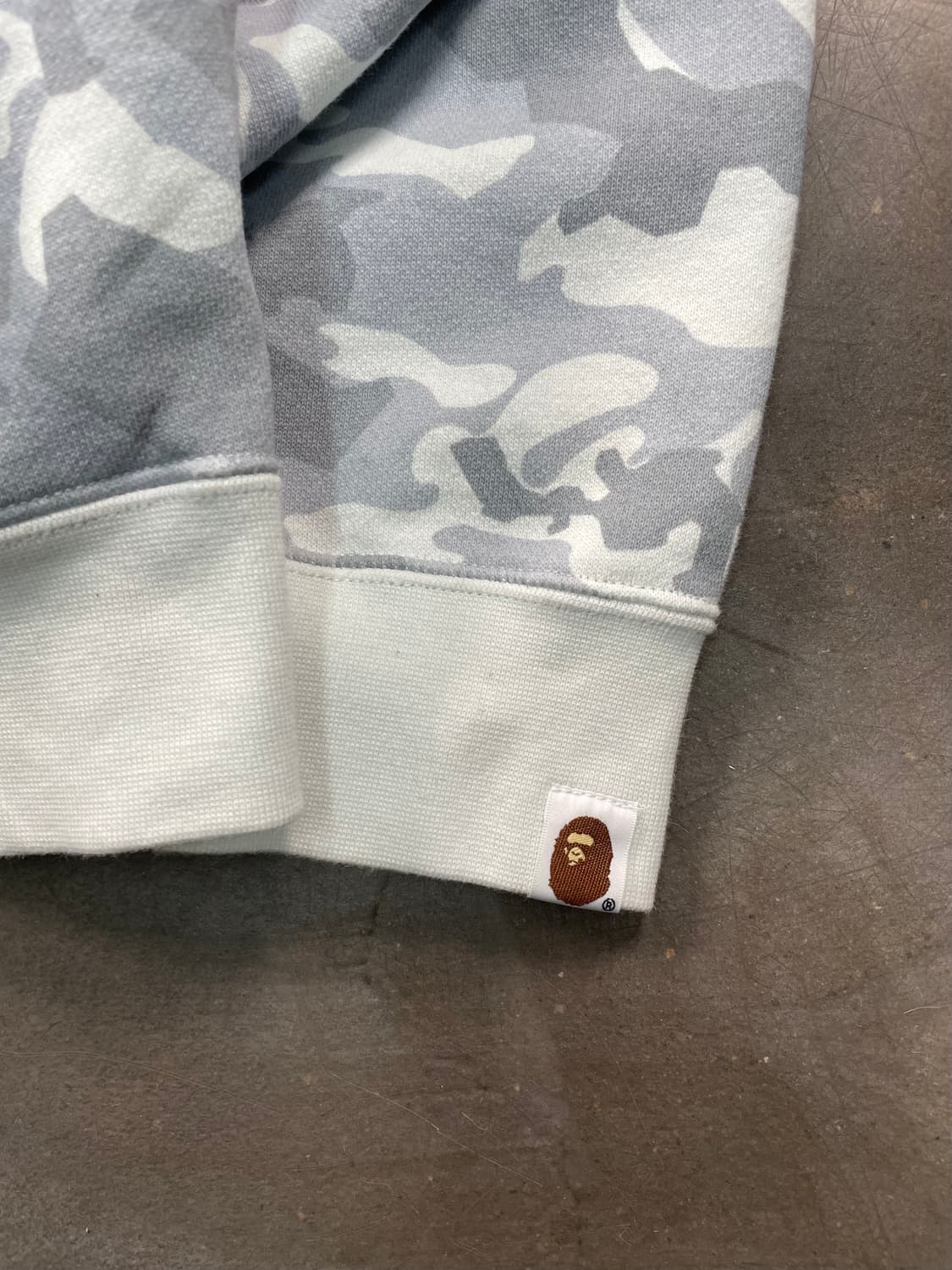 베이프 샤크 카모 후드집업 상품이미지5