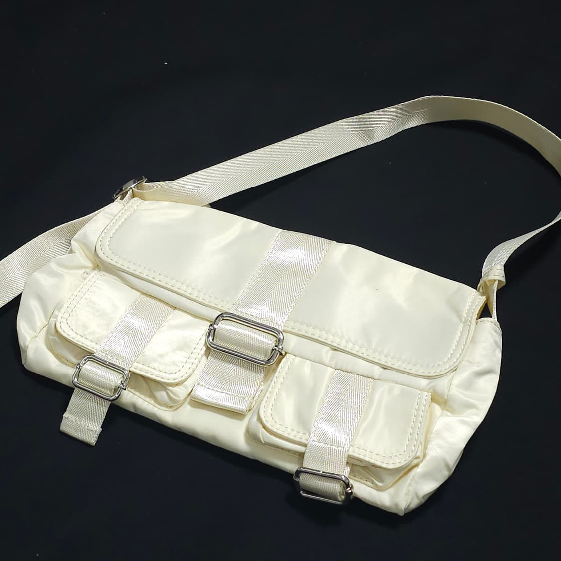 나일론 테크웨어 크림 Ivory 백 상품이미지2