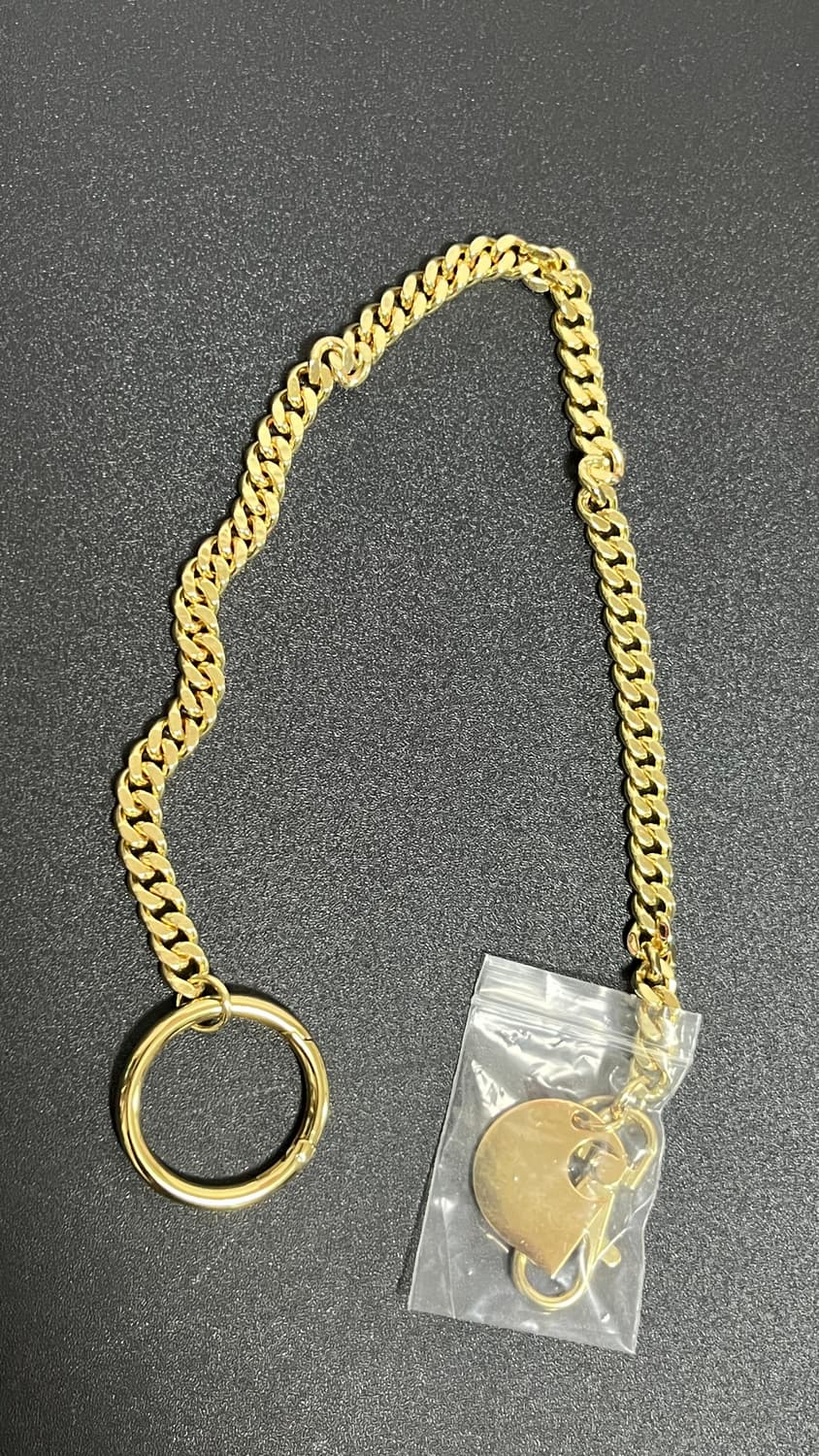 칼하트 키체인 상품이미지2