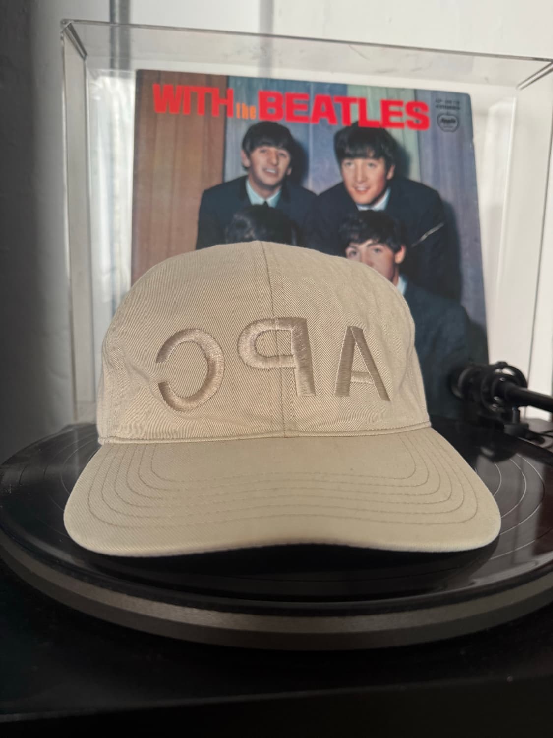 아페쎄 로고 반전 볼캡 상품이미지2