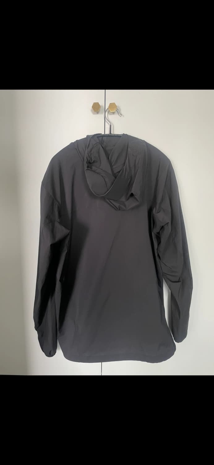 아크테릭스 바람막이 블랙 남자M 상품이미지2