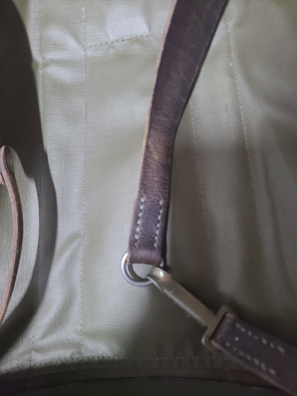 스위스군 고무 코팅 가죽 배낭 상품이미지6