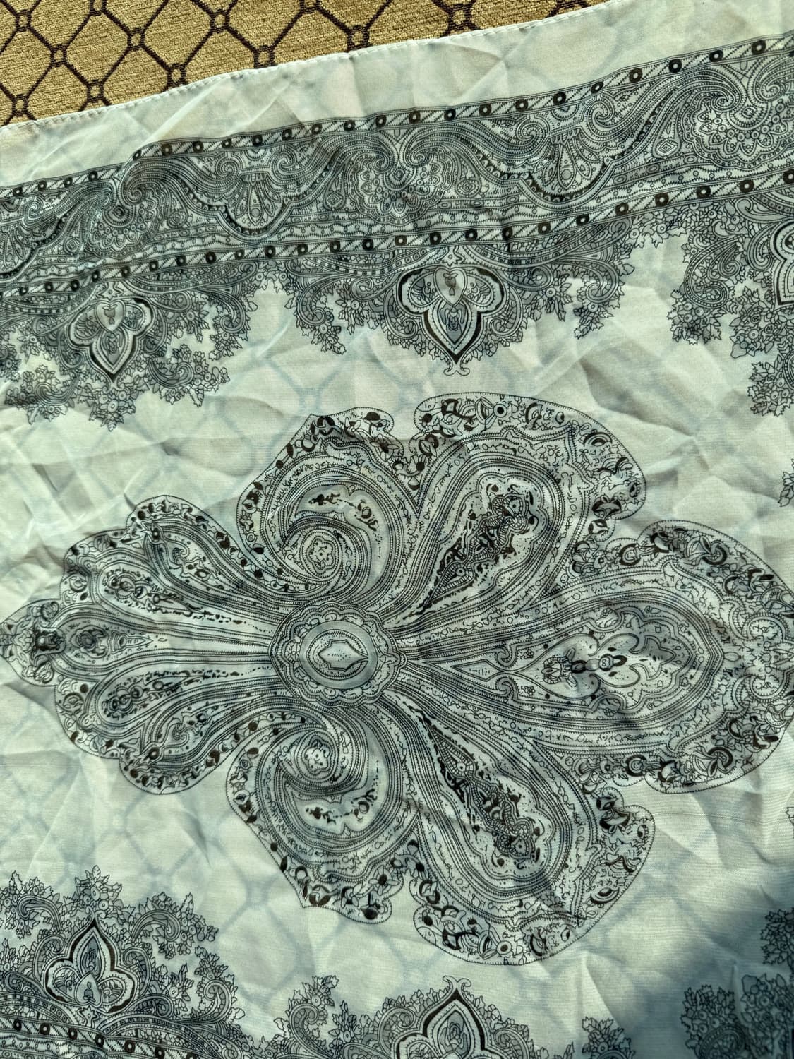 화이트 페이즐리 머플러 상품이미지2