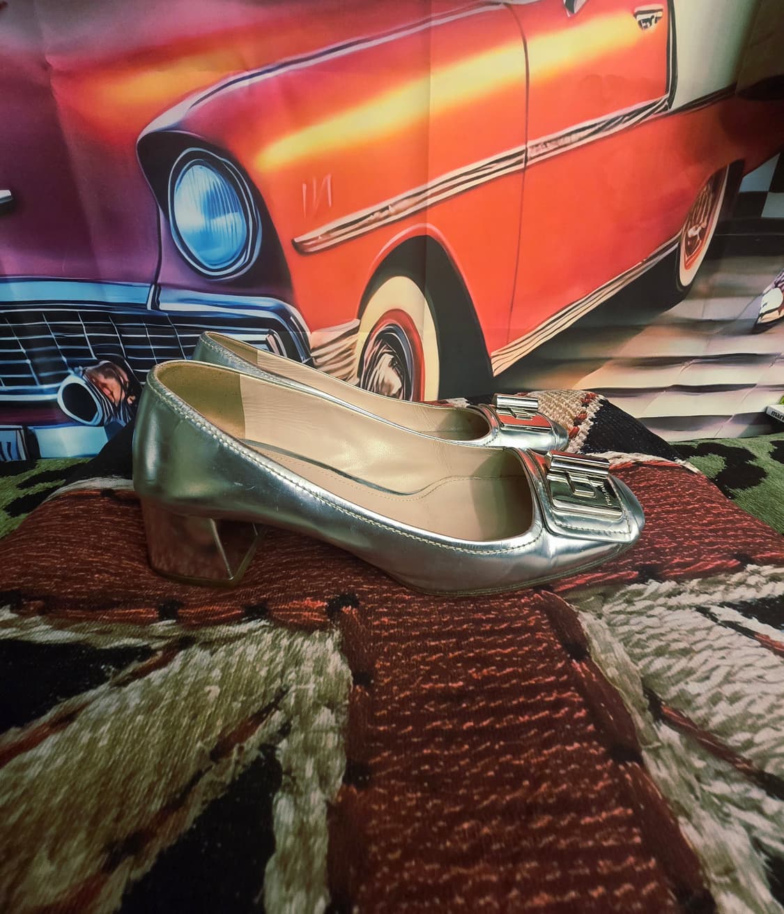 프라다 PRADA 실버 페이턴트 가죽 슬링백 펌프스 상품이미지6