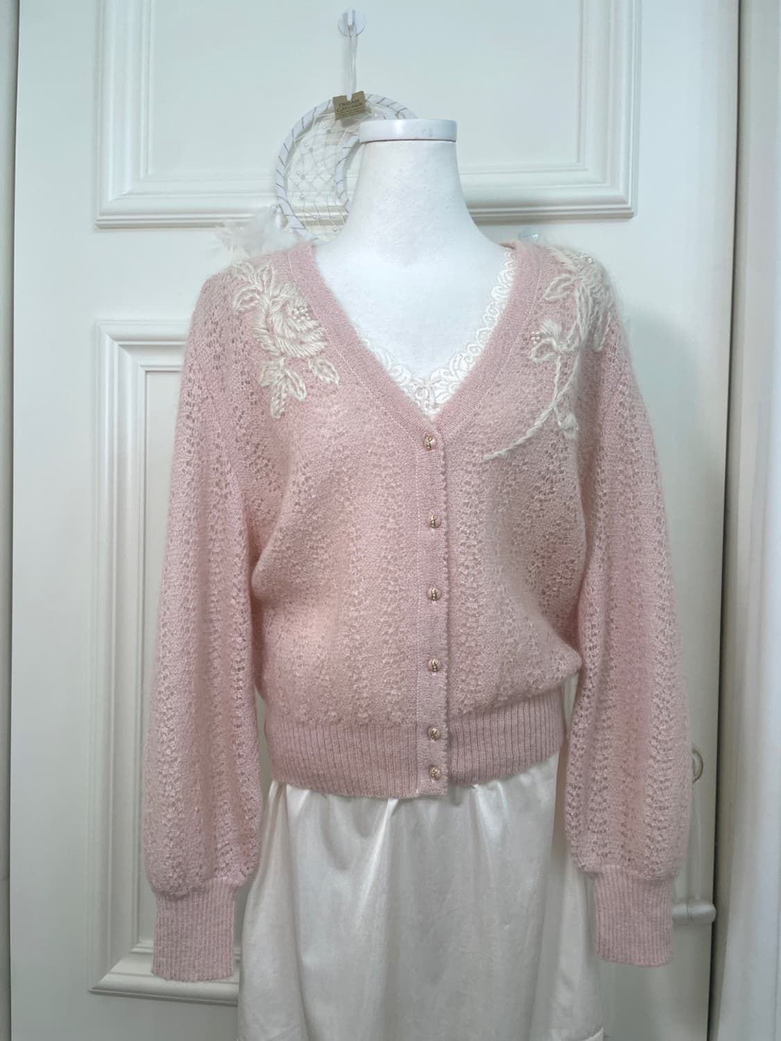 pink ivory flower embroidery cardigan&sh 상품이미지5