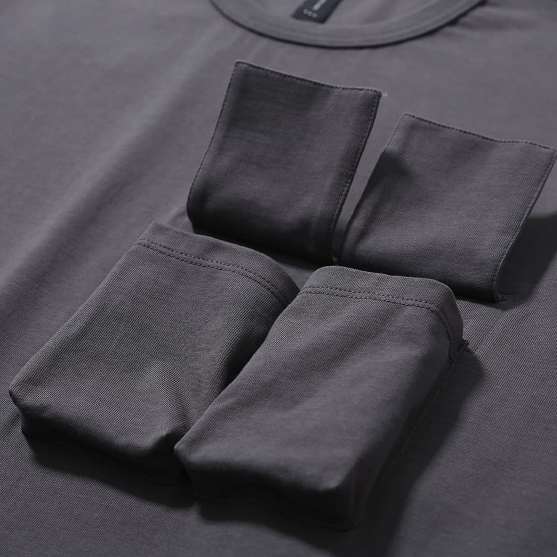 모이프 매거진 포켓 롱슬리브 긴팔 티셔츠 차콜 3사이즈 상품이미지7