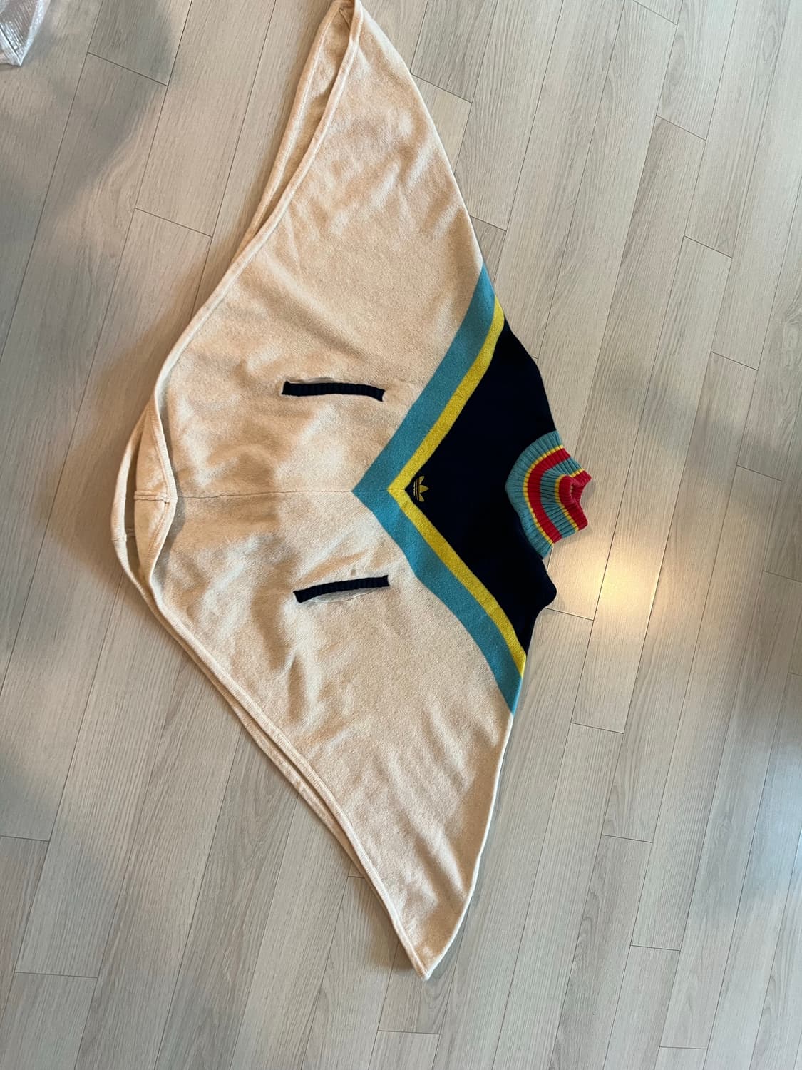 아디다스 니트 망토 정품   상품이미지4