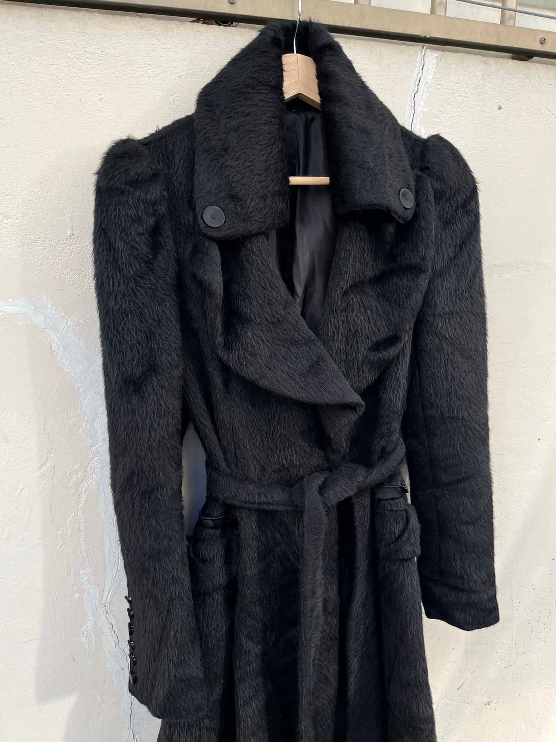 퍼프 숄더 롱코트 상품이미지1