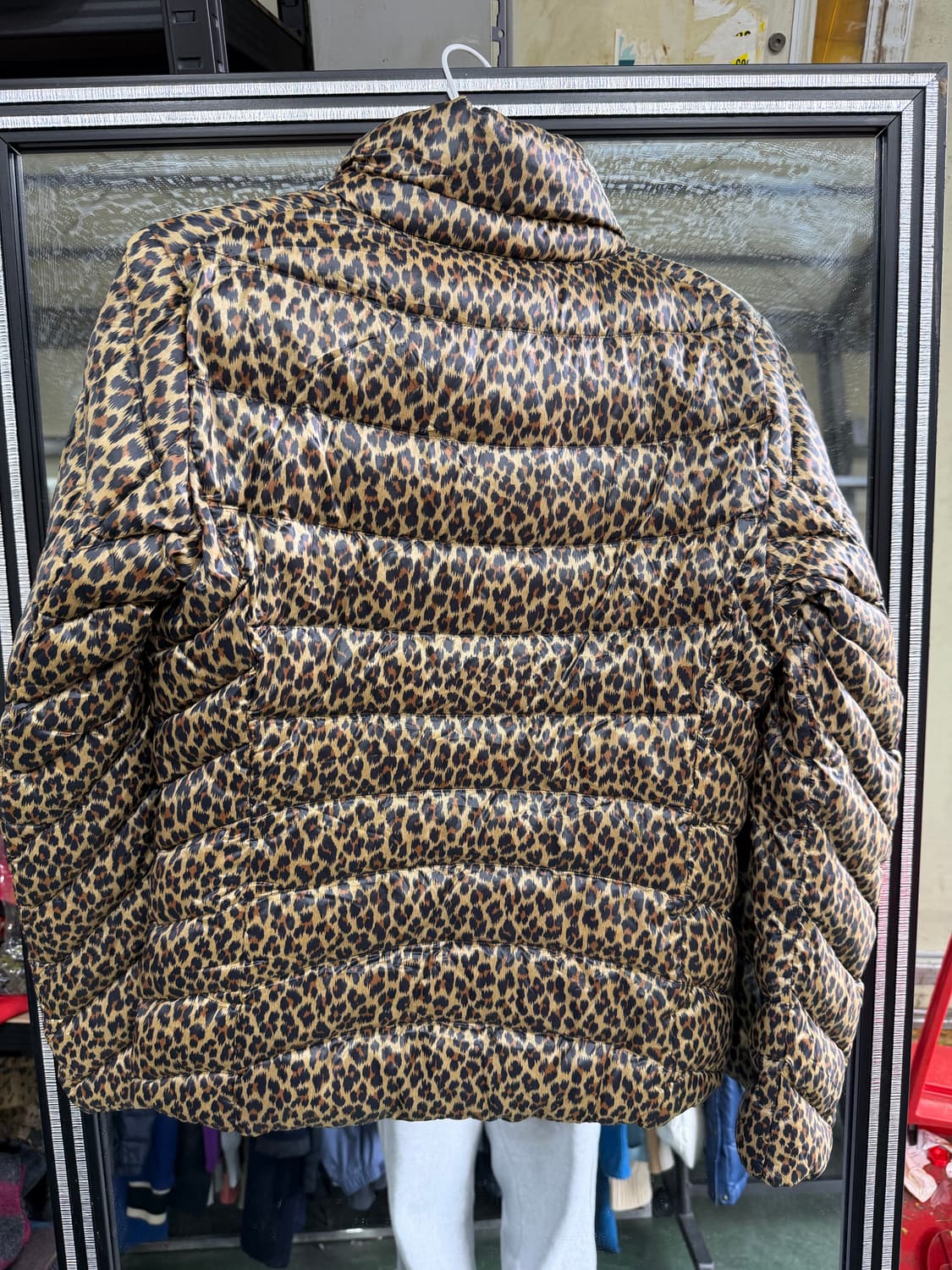 유니클로 호피 경량 패딩 상품이미지2