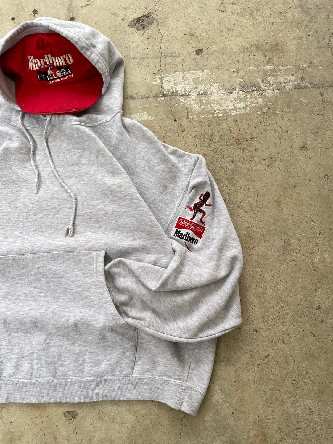 90s Marlboro Gecko Lizard Hoodie 상품이미지3