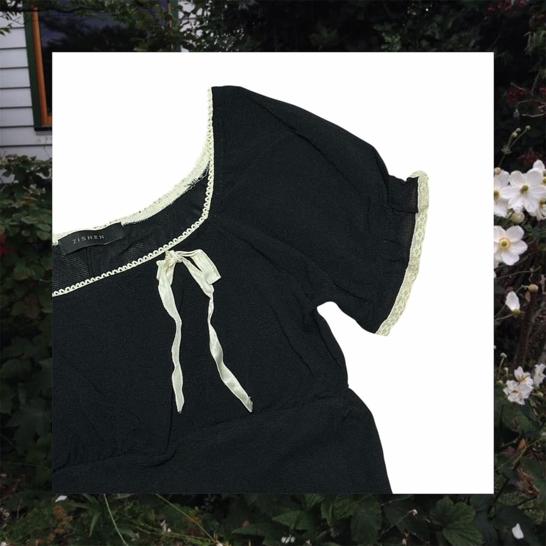 스퀘어넥 프릴 블라우스 상품이미지3