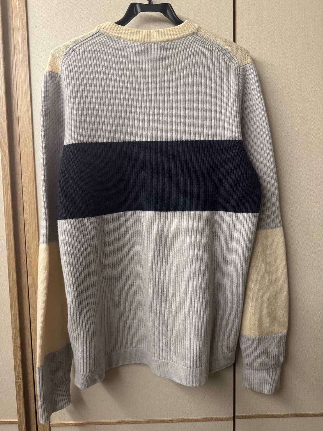 스톤아일랜드 나침반로고 단가라니트 블루화이트 상품이미지2