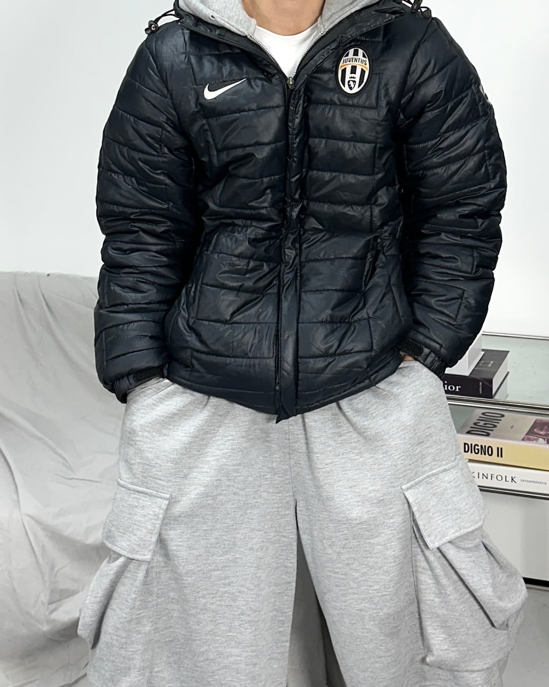 나이키 유벤투스 유광 경량패딩 M 상품이미지1