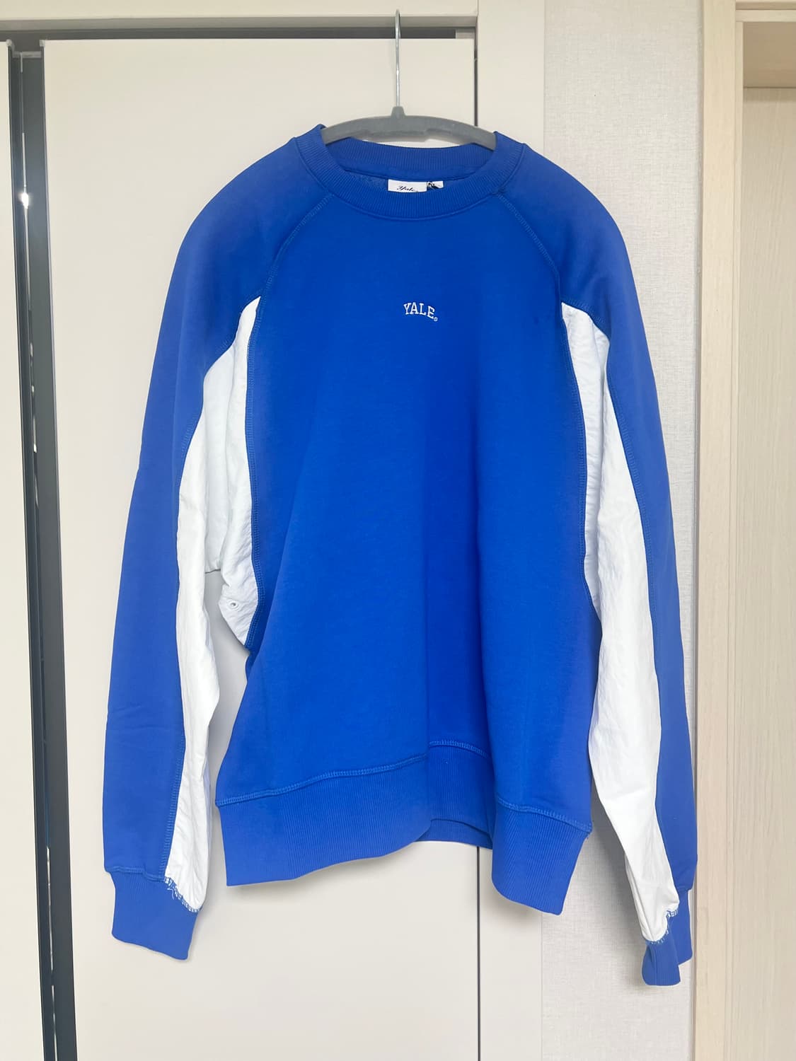 새상품/ Yale 예일 맨투맨 로얄블루 S사이즈 상품이미지2
