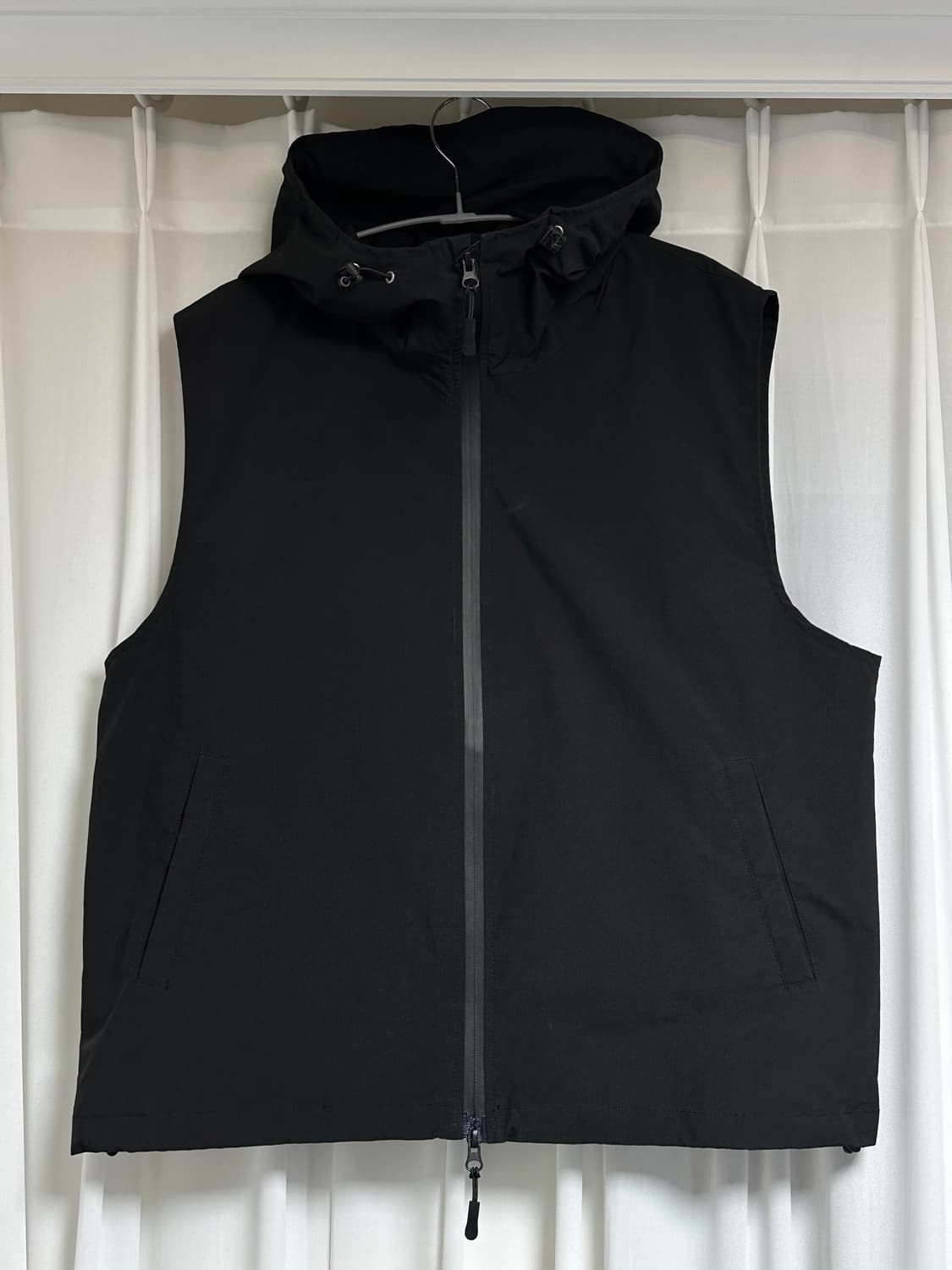 아르반 하이크 베스트 후드집업 블랙 3사이즈 상품이미지1